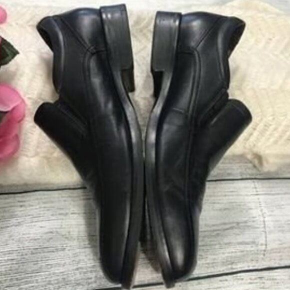 JOHNSTON & MURPHY Men's Black Slip-on Dress Shoes Size 10 - Picture 4 of 8
